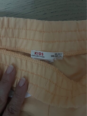 Zara Zara kıds 10/11 yaş 140/146 cm görselde belirtildiği gibi hafif 