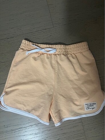 Zara kıds 10/11 yaş 140/146 cm görselde belirtildiği gibi hafif 