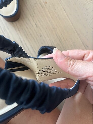 37 Beden lacivert Renk Nine west 37 numara sandalet