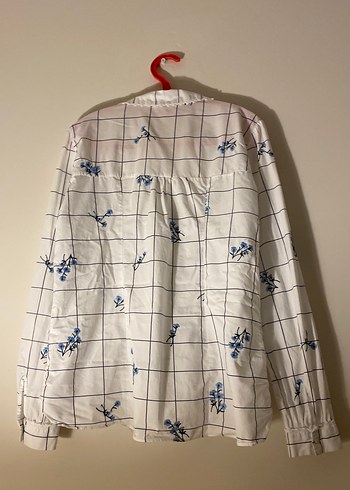 Düğmeli, Uzun Kollu Beyaz Kadın Gömlek - Görsel 3