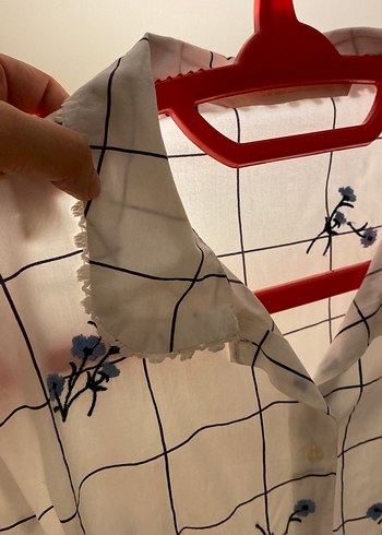 Düğmeli, Uzun Kollu Beyaz Kadın Gömlek - Görsel 4