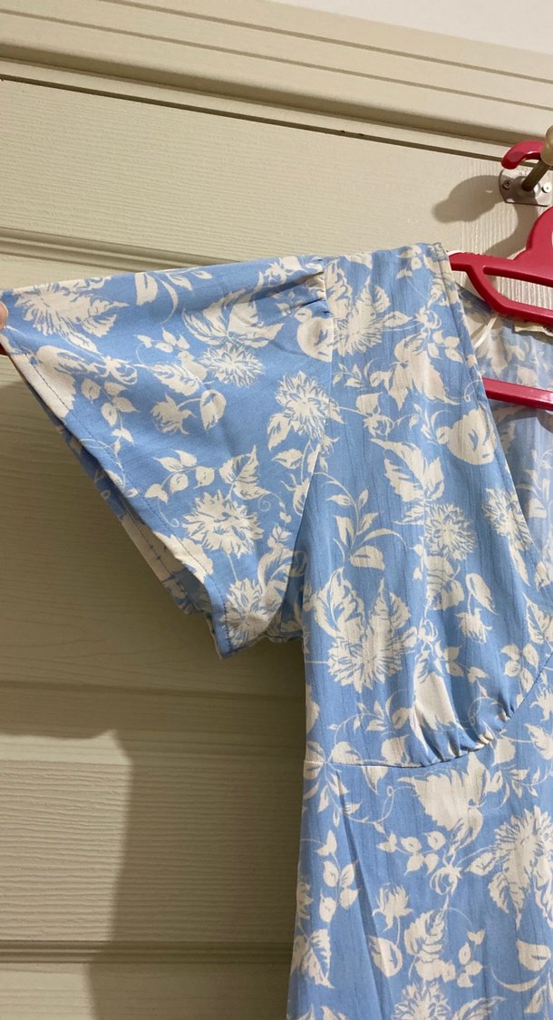 Mavi V Yaka Midi Elbise - Görsel 3