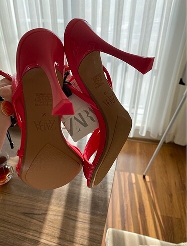 38 Beden Zara topuklu sandalet