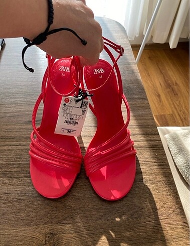 Zara Zara topuklu sandalet