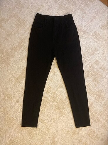 BERSHKA carrot jean