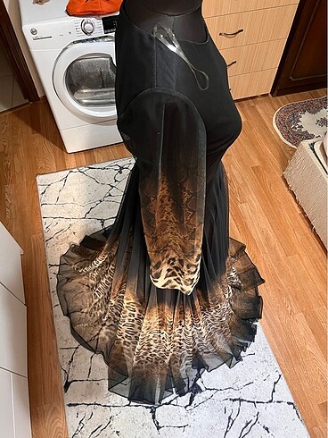 38 Beden Leopar tül baskı abiye elbise