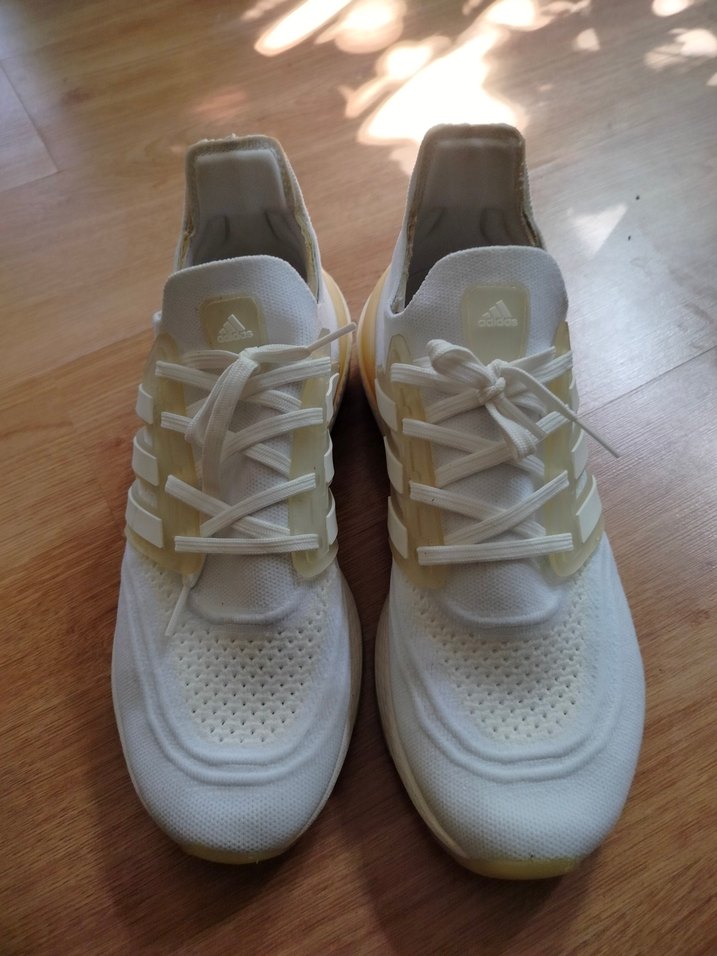 Adidas Boost Beyaz Elastik Bağcıklı Spor Ayakkabı - Görsel 4