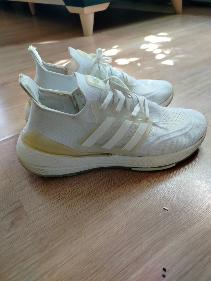 Adidas Boost Beyaz Elastik Bağcıklı Spor Ayakkabı - Görsel 5