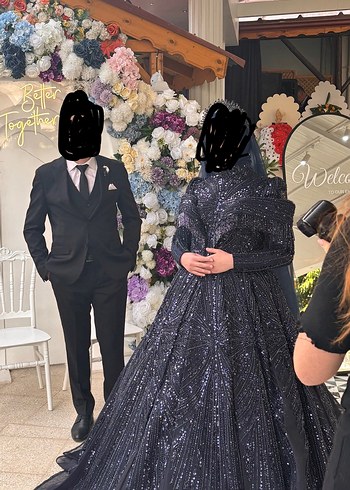 Tesettür Uzun Lacivert Taşlı Gotik Nişan Elbisesi