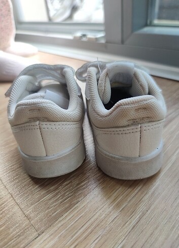 21 Beden beyaz Renk Nike Bebek Beyaz Spor Ayakkabı 