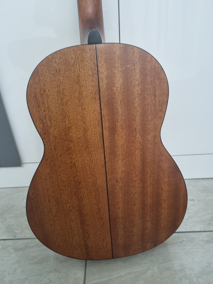 Sarı Klasik Gitar - Görsel 3