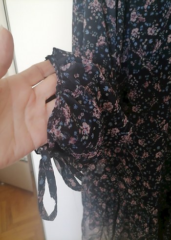 m Beden V Yaka Siyah Desenli Düğmeli Hamile Bluzu