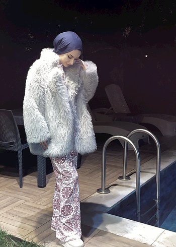 Gri kadın kürk - Görsel 2