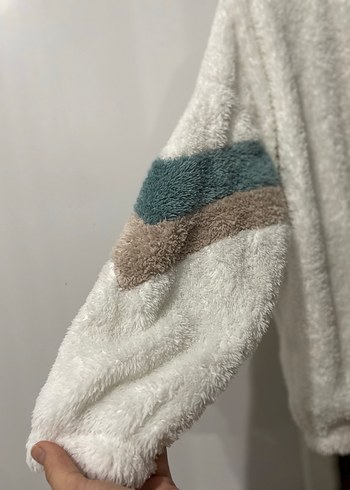 Kapüşonlu Peluş hırka - Görsel 3