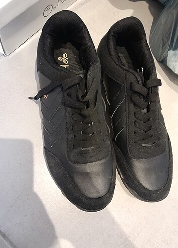 Hummel ayakkabı 