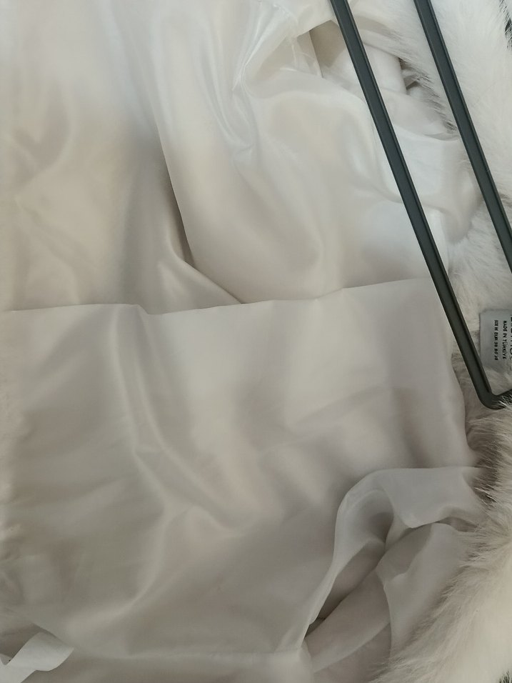 Kadın Beyaz Kürk Detaylı Midi Ceket - Görsel 4