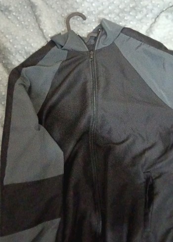 Gri Fermuarlı Yüksek Yakalı Kolsuz Ceket - Görsel 2