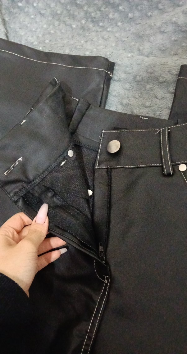 Kadın Siyah Deri Kemerli Pantolon - Görsel 3