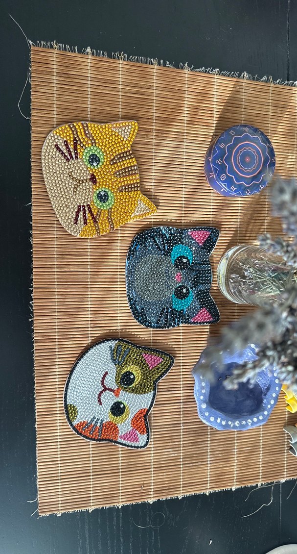 Renkli Taşlı Kedi Figürlü bardak altlığı - Görsel 3