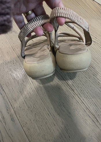 Dolgu Topuklu Kadın Sandalet - Görsel 4