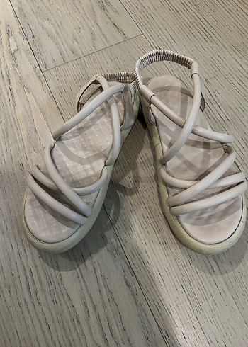 Dolgu Topuklu Kadın Sandalet - Görsel 2