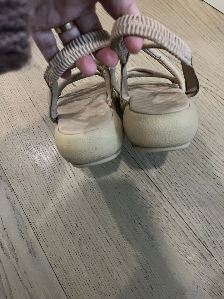 Dolgu Topuklu Kadın Sandalet - Görsel 4