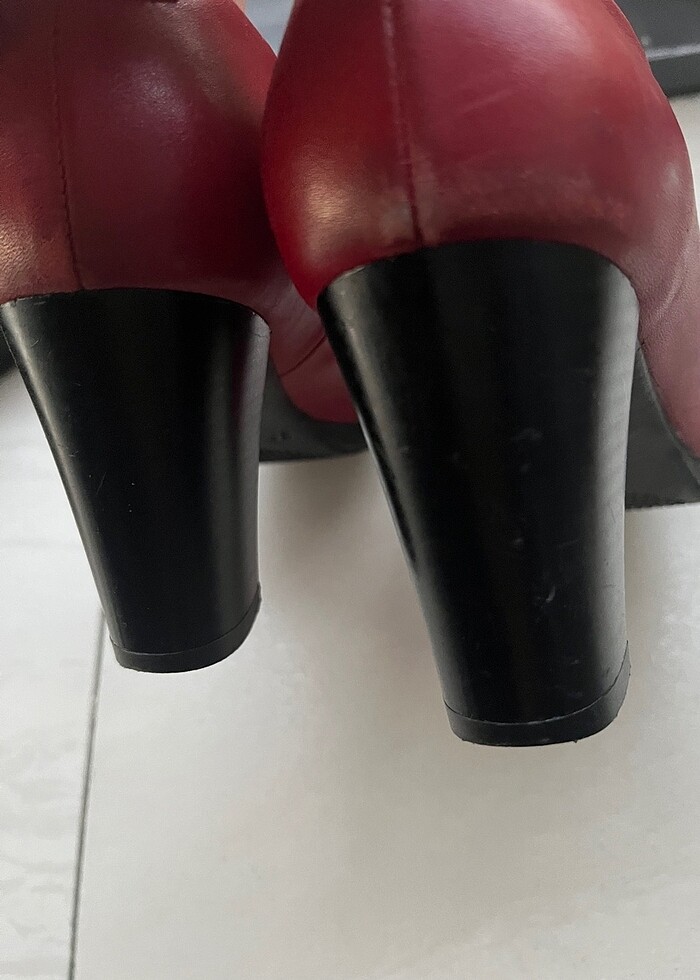 Rugan topuklu ayakkabı - Görsel 3