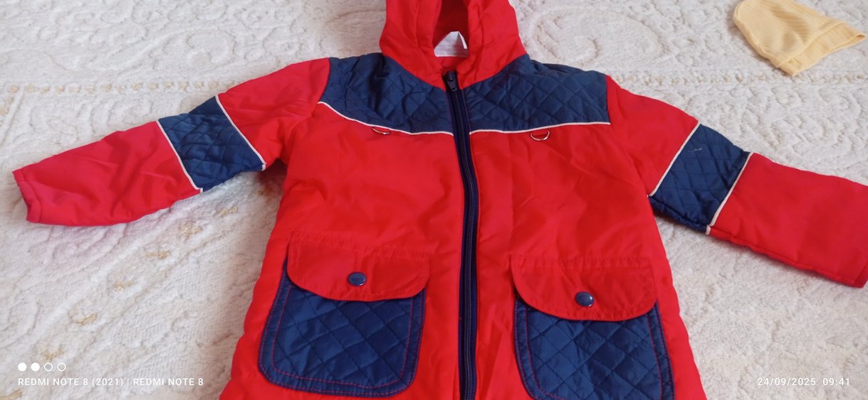 Erkek Çocuk Renkli Fermuarlı  Montu - Görsel 2