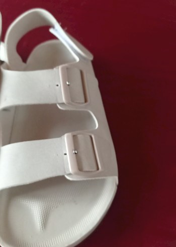 Beyaz Kadın Dolgulu Terlikler - Görsel 3