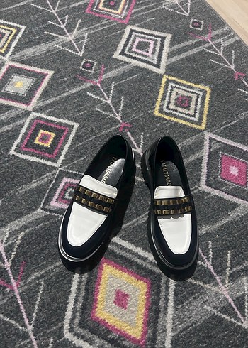 Beyaz Zincir Detaylı Platform Topuklu Kadın Loafer - Görsel 5