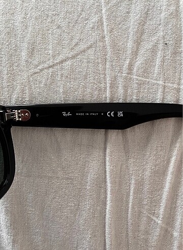 Beden Rayban Reverse