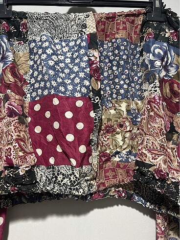 Zara Omzu açık kısa bluz