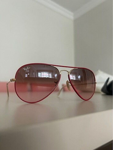 Ray Ban Rayban kırmızı güneş gözlüğü