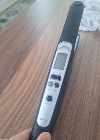 Braun Siyah Gri Dijital Ekranlı Saç Düzleştirici - Görsel 2