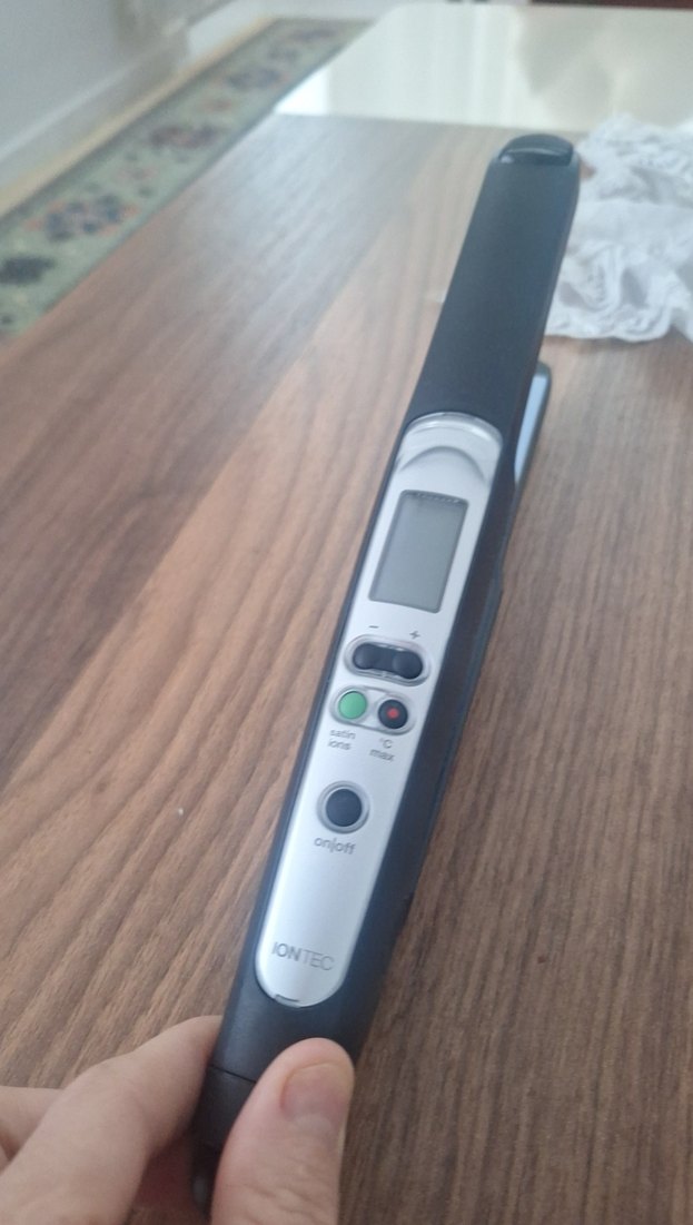 Braun Siyah Gri Dijital Ekranlı Saç Düzleştirici - Görsel 2