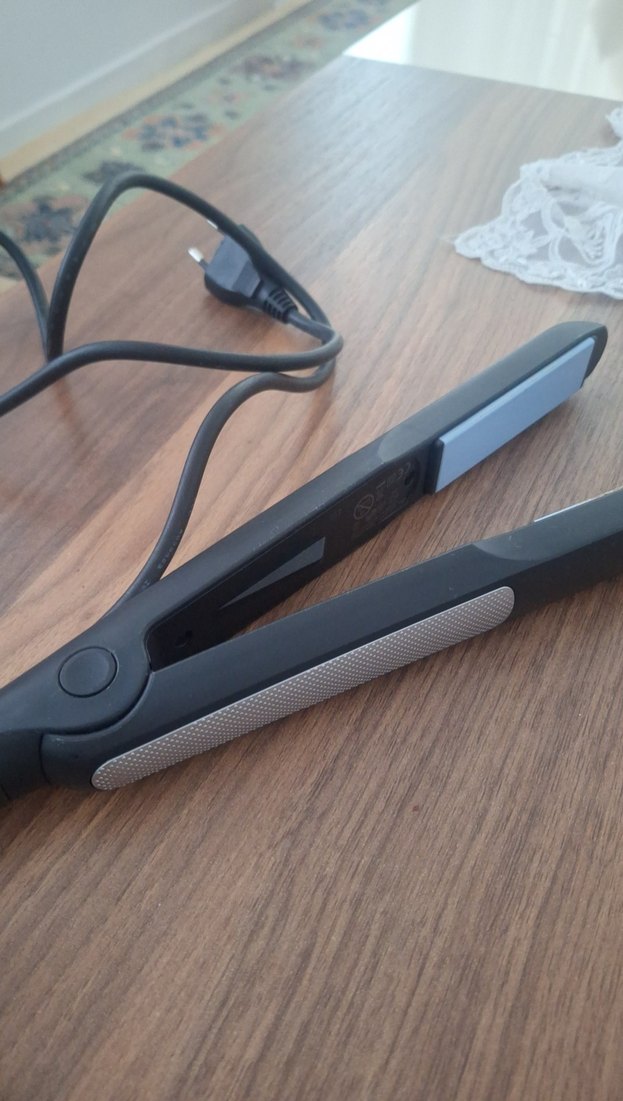 Braun Siyah Gri Dijital Ekranlı Saç Düzleştirici - Görsel 3