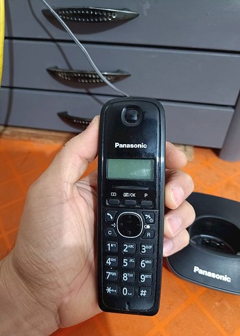 Panasonic Siyah Kablosuz Telsiz Telefon El Ünitesi - Görsel 2