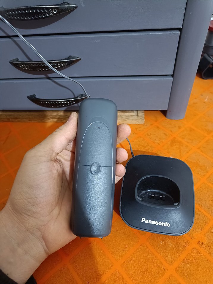 Panasonic Siyah Kablosuz Telsiz Telefon El Ünitesi - Görsel 3