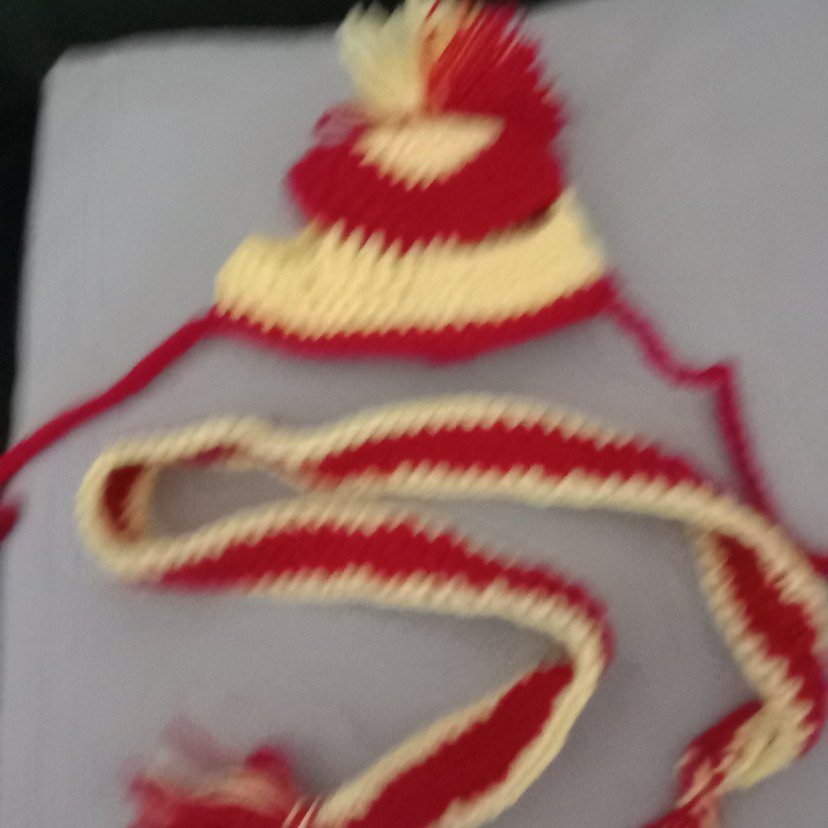 Kırmızı Sarı Örgü Kedi Atkısı ve Bere - Görsel 5