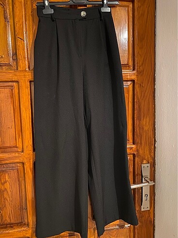 Bol paça siyah kumaş pantolan