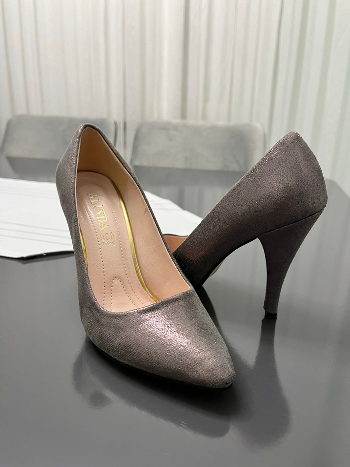 Gri Stiletto - Görsel 2