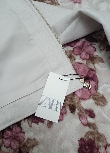 Zara Sıfır etiketli ürün orijinal zara ederi kadar takas yapmayı düşü