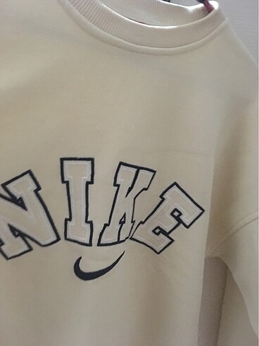 m Beden Nike sweatshirt