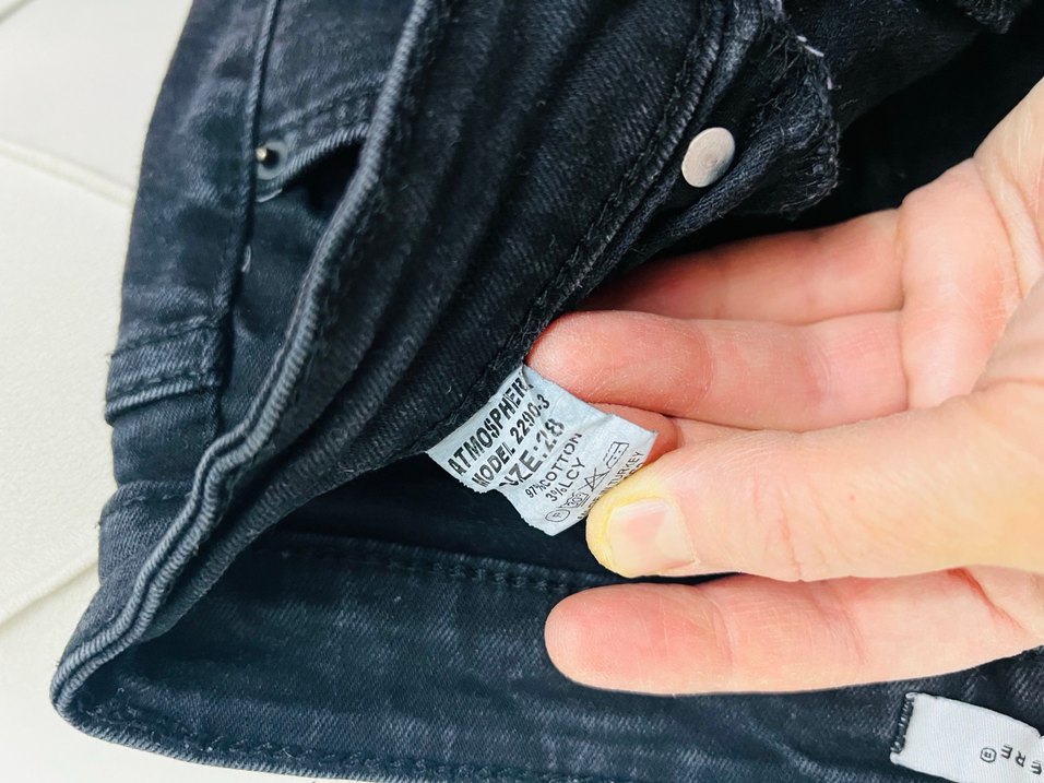 Siyah Kemerli Kadın Kot Pantolon - Görsel 4