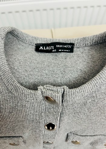 Düğmeli Gri Kısa Kollu Elbise - Görsel 3