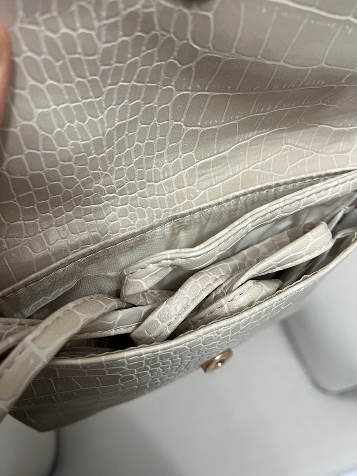 Beyaz Deri Yılan Desenli Kadın Çanta - Görsel 3