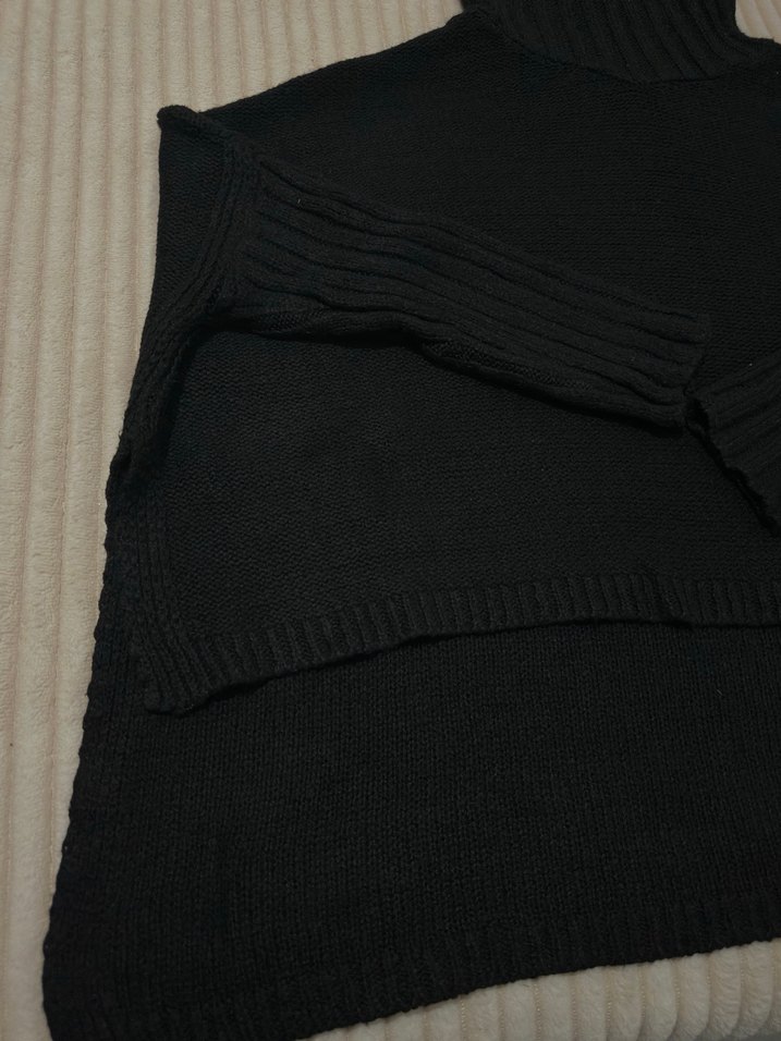 Siyah Boğazlı Örgü Kadın Kazak - Görsel 4