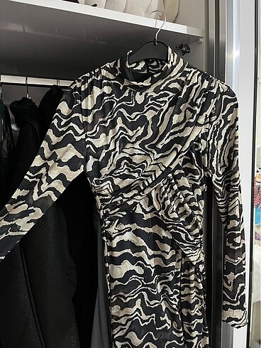 Zebra elbise