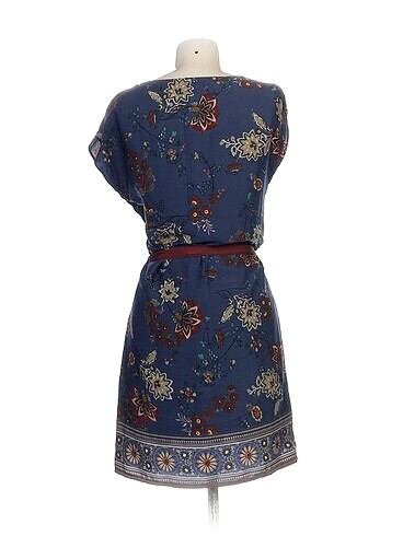 l Beden Batik Günlük Elbise %70 İndirimli.