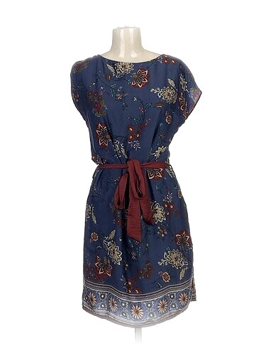 Batik Günlük Elbise %70 İndirimli.
